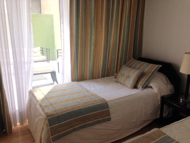 familiar superior
2 – 6