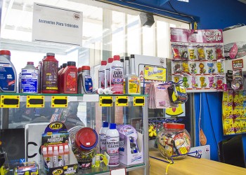 lubricantes y accesorios para vehículos